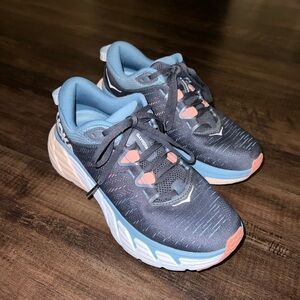 Hoka 7.5 Gaviota 3 women’s running shoes